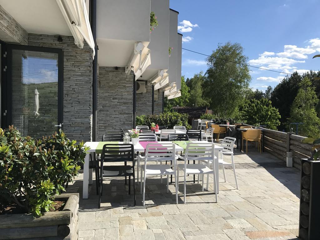 Family Hotel Friends Villa Enchets Экстерьер фото